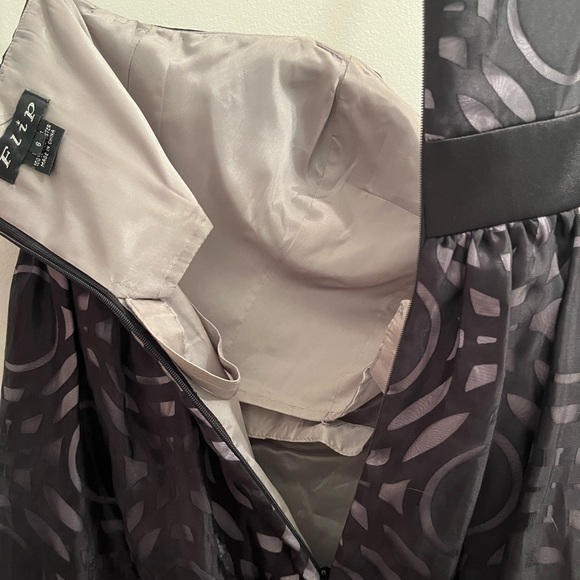 Strapless Black and Silver Cocktail Dress size 6 - Picture 9 of 12